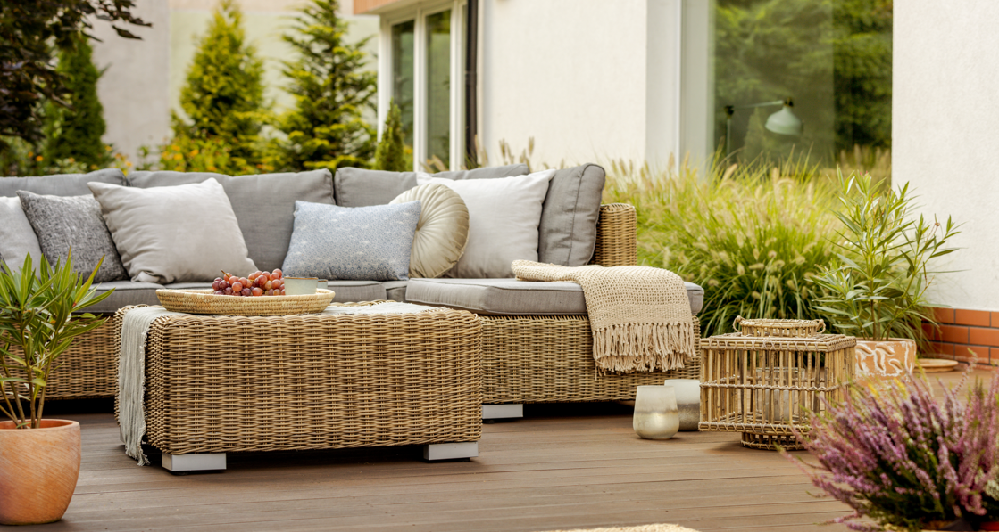 Comment bien aménager son extérieur avec le mobilier de jardin ?